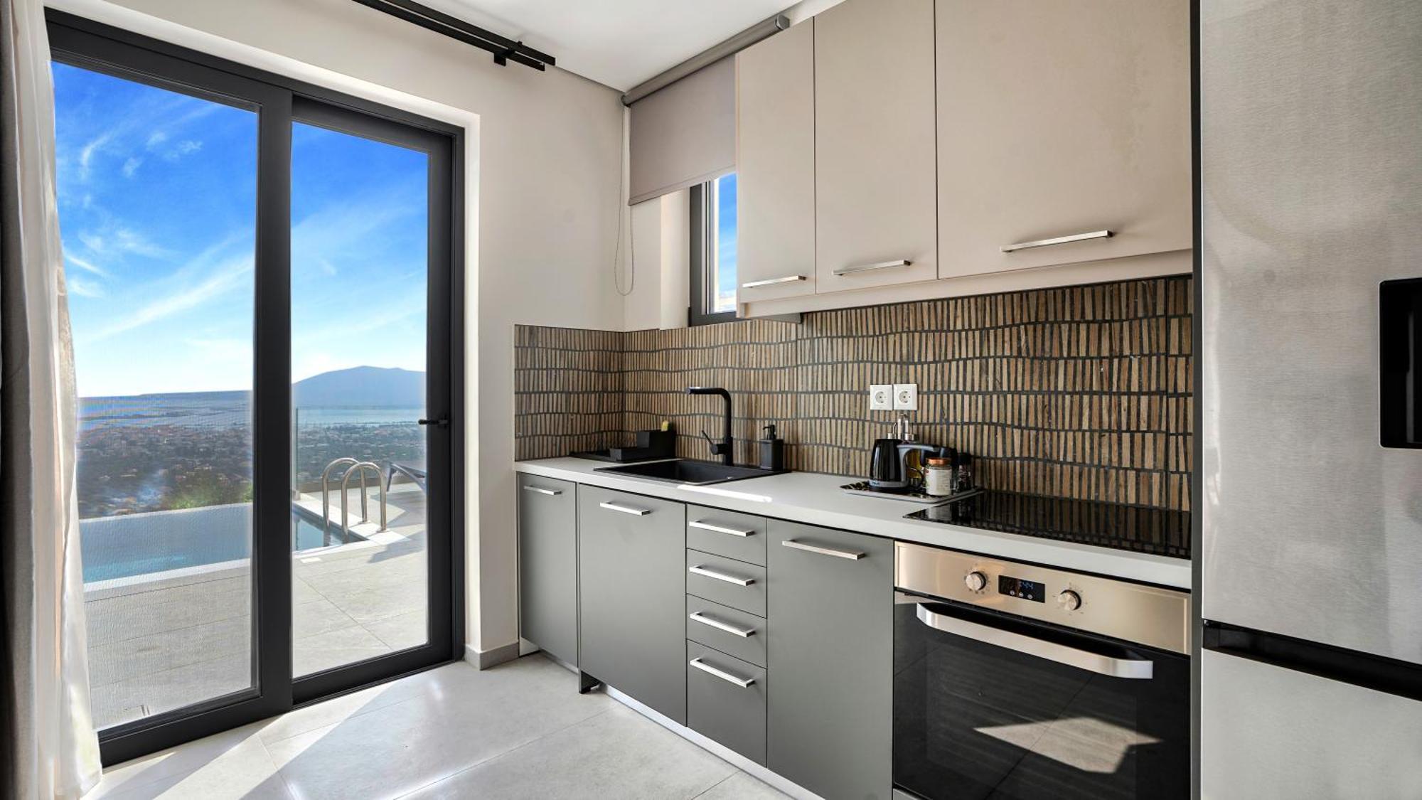 Ecstasy Luxury Villa Apolpaina